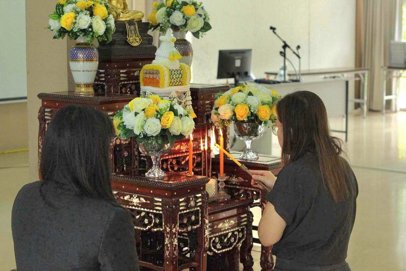 วิทยาลัยศาสนศึกษา ร่วมกับมูลนิธิธรรมดีได้ดี จัดโครงการ อยู่ดี มีสุข ส่งเสริมสุขภาวะทางปัญญาและจิตใจแก่ชุมชน<br>College of Religious Studies, in collaboration with the Thamdee...Daedee Foundation, organized the Yoo Dee Mee Suk (Well-being) Project to promote spiritual and mental health for the community.