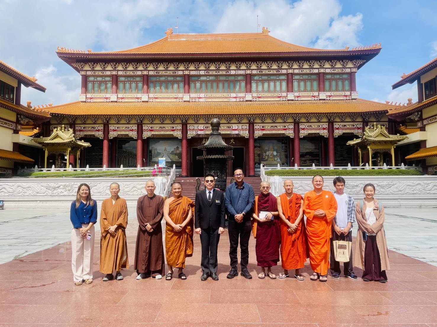 CRS Lecturer Represents Mahidol University at the International Academic Seminar on Pali-Chinese Buddhist Studies