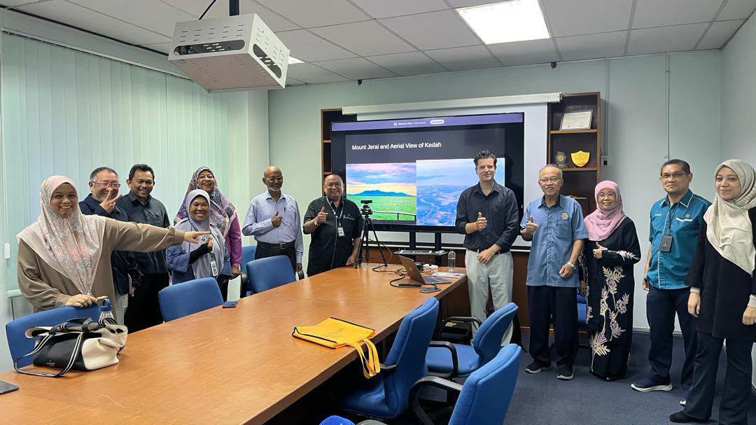 อาจารย์วิทยาลัยศาสนศึกษาได้รับเชิญบรรยายพิเศษ ณ International Islamic University Malaysia (IIUM)
CRS Faculty Member Invited to Deliver a Guest Lecture at the International Islamic University Malaysia (IIUM)